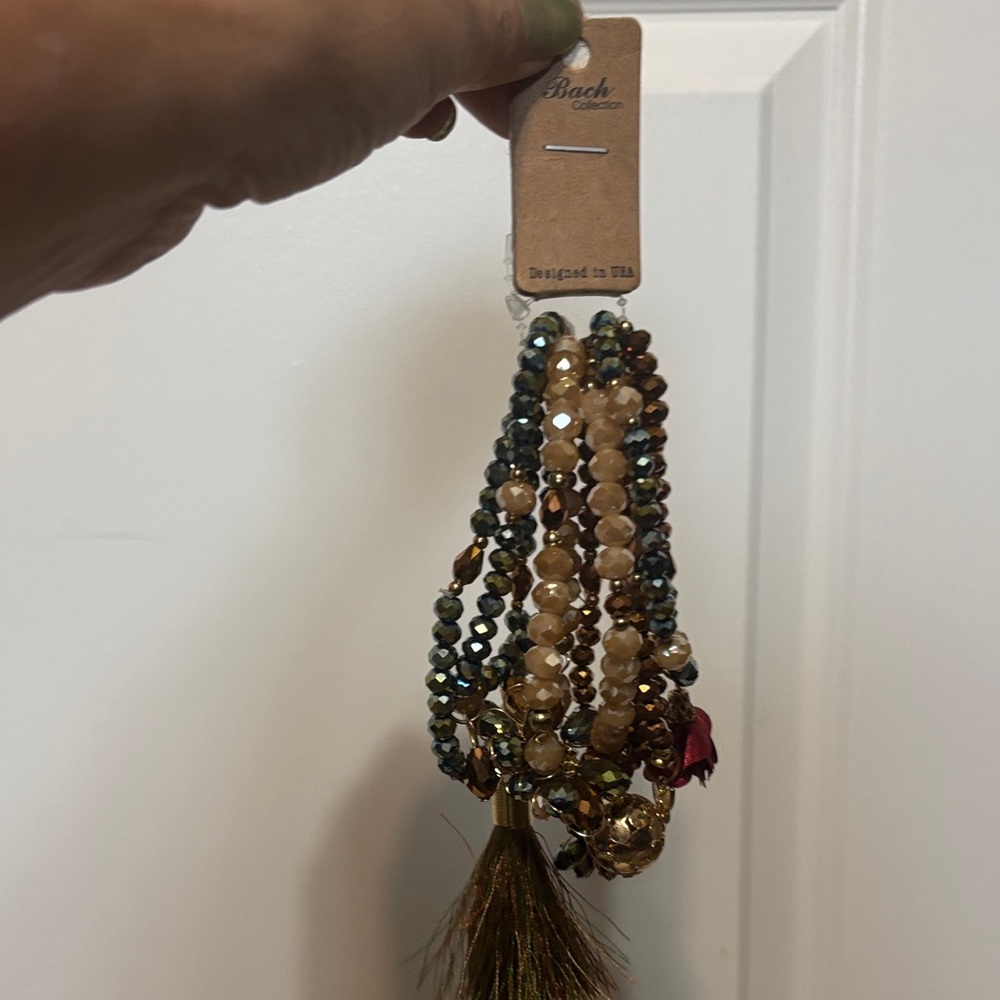Bach Beaded set of 7 stretch bracelets with charms. NWT - Picture 15 of 15